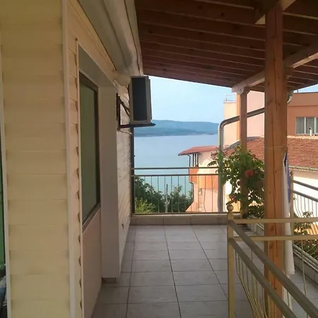 Nadya Guest house *